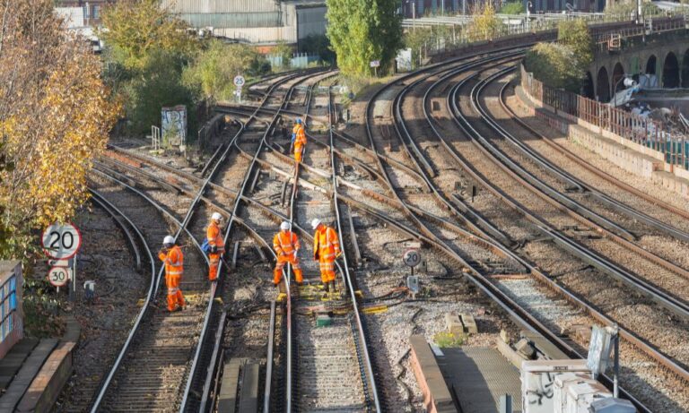 Understanding Rail Understanding the Significance of Third Rail Systems in Train ...